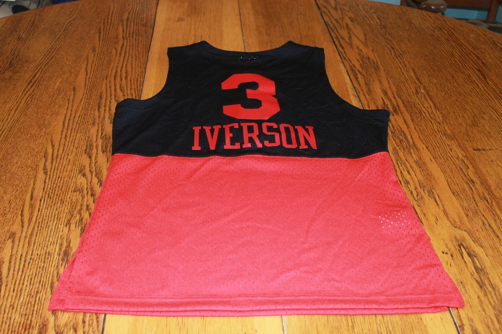 Philadelphia 76ers Jersey Mens Medium NBA Basketball Allen Iverson PHILA 76ers S